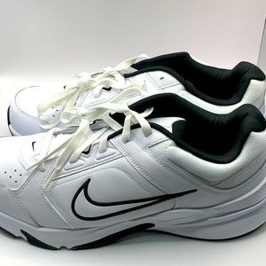 Nike DEFYALLDAY 4E Size 12